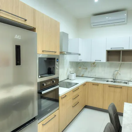 Britannia Suites, 2bedrooms Flat, View Jcas1