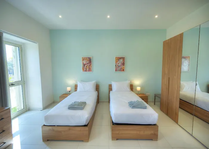 Britannia Suites, 2bedrooms Flat, View Jcas1 *